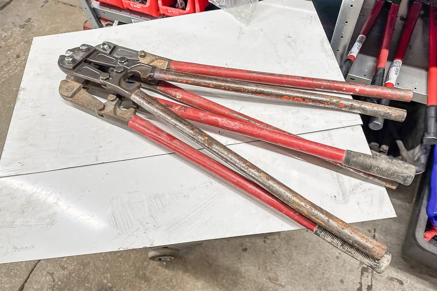 3 Bolzenschneider